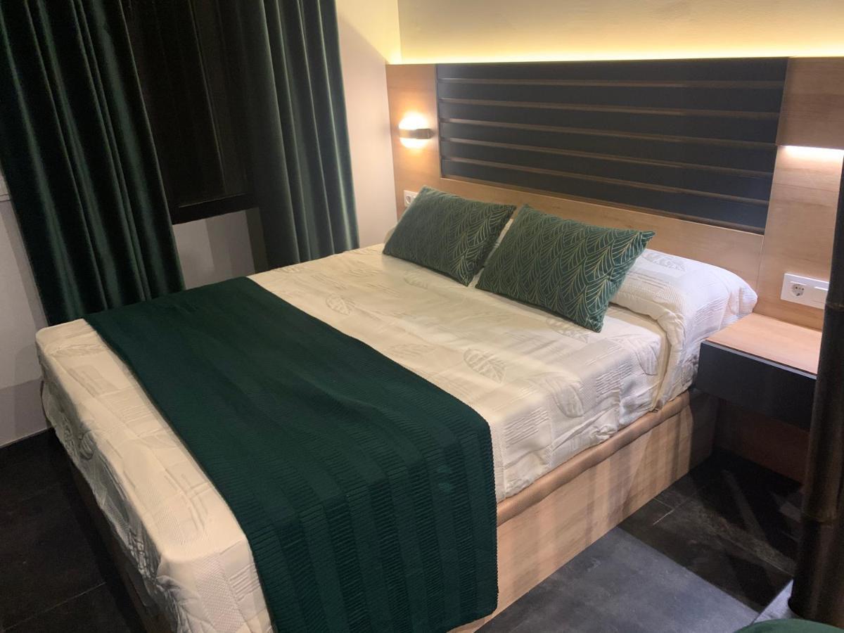 Apartamentos San Fernando 24 Kordoba Bagian luar foto